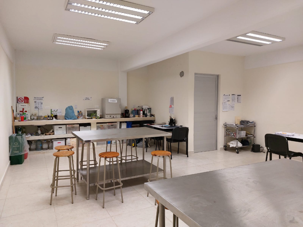 rea Microbiología de los alimentos Laboratorio de ciencias alimentarias